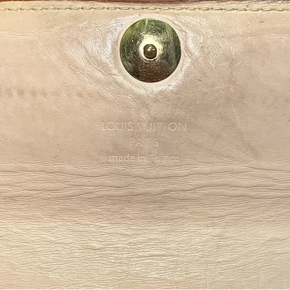 Louis Vuitton Murakami Sarah Wallet - Picture 12 of 16